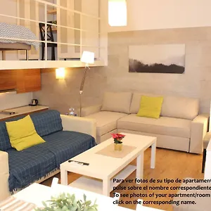 https://apartamentos-clavero.hotelsinnerja.org